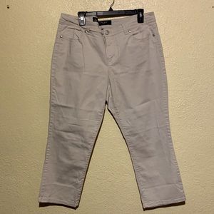 Nine West Jeans Capris 16/33 Beige Embellished Back Flap Pockets